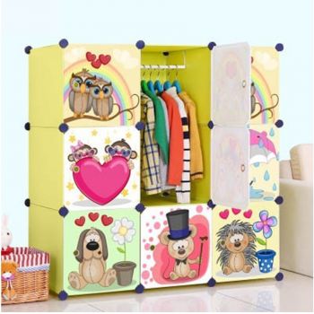 Multi-Characters Wardrobe - Green